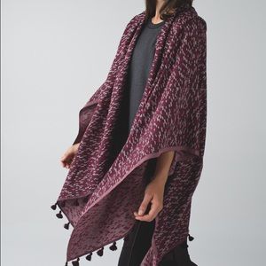 Lululemon Sun to Moon Scarf